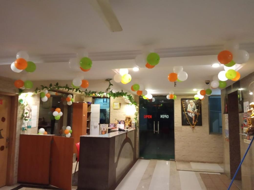 Hotel Apple Sai Residency シルディ エクステリア 写真